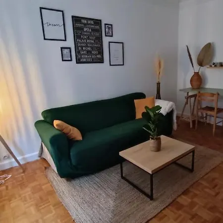 Au Coeur De A 1 Kilometre De La Tour Eiffel Apartment